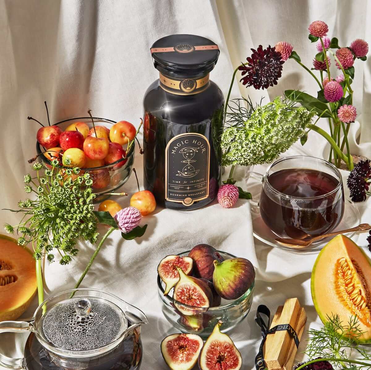 Bohemian Breakfast Black Tea- Probiotic Rich Vanilla Puerh: Violet Glass Apothecary Jar (60-75 Cups)